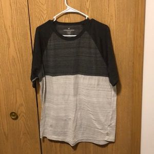 American Eagle 🦅 outfitters mens T-shirt